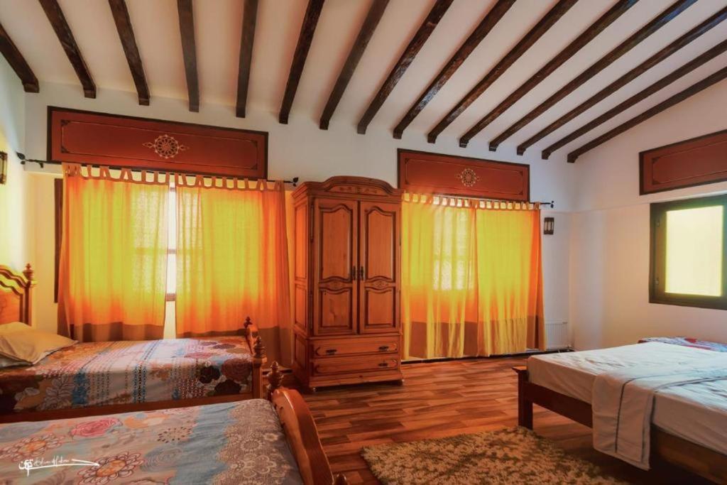 Casa Plasa Grande Šafšawán Exteriér fotografie